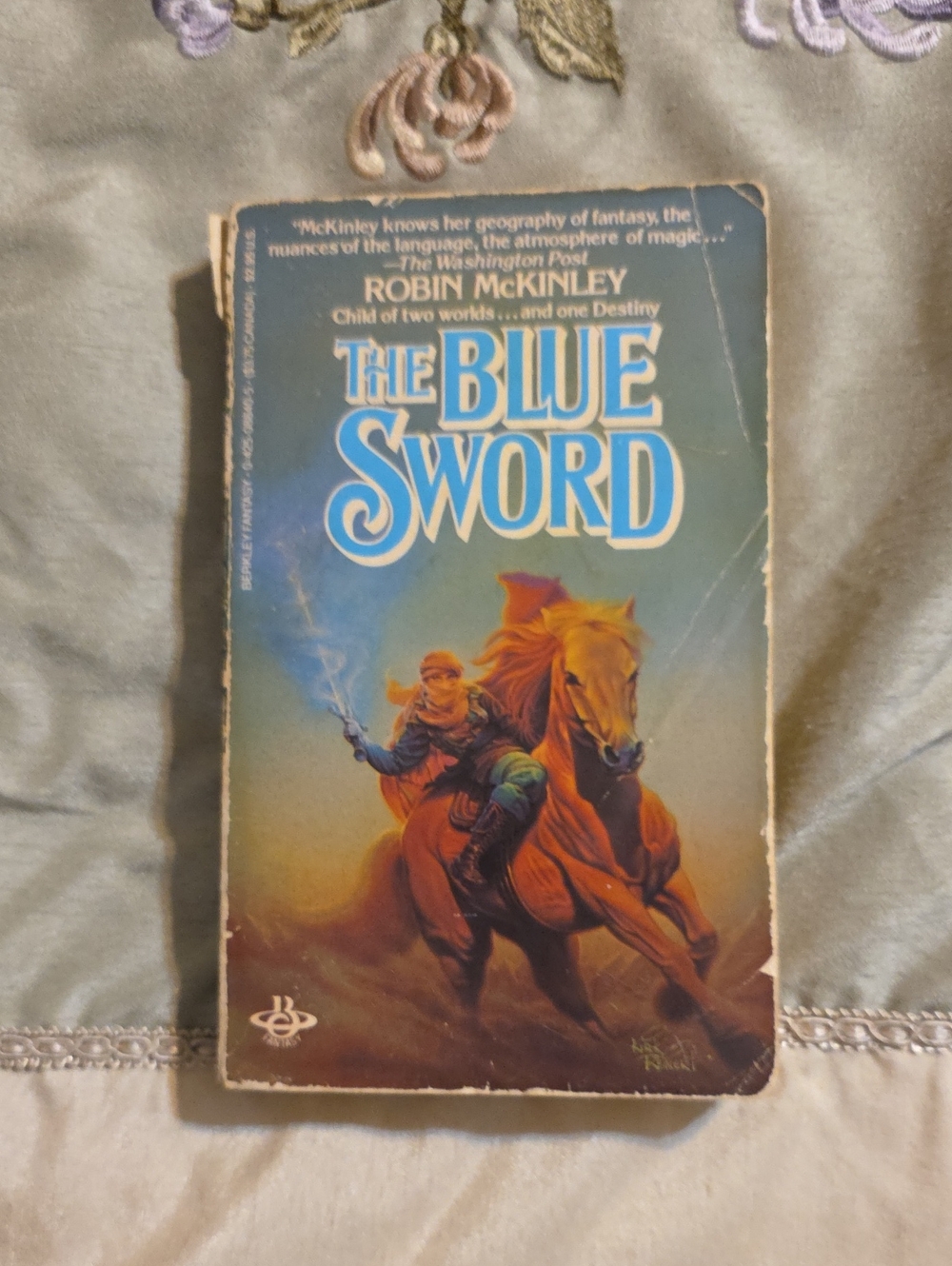 Robin McKinley "The Blue Sword" Paperback - Blue & Orange Cover Art